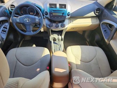 Zdjęcie 8 z 12 samochodu: 2012 TOYOTA RAV4 BASE VIN:JTMZF4DV5CD032183 - miniatura