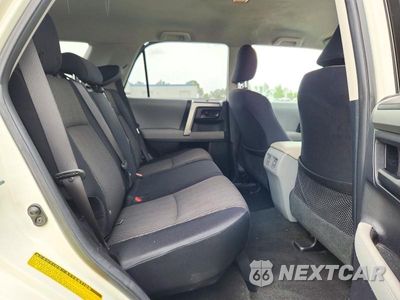 Zdjęcie 10 z 13 samochodu: 2011 TOYOTA 4RUNNER SR5 VIN:JTEZU5JR1B5026615 - miniatura