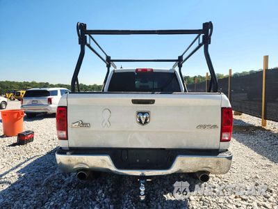 Zdjęcie 6 z 12 samochodu: 2017 RAM 1500 SLT VIN:1C6RR7TTXHS822517 - miniatura