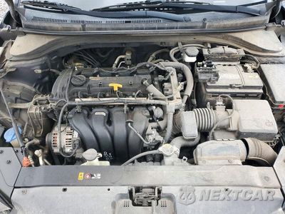 Zdjęcie 11 z 12 samochodu: 2020 HYUNDAI ELANTRA SEL VIN:5NPD84LF0LH571383 - miniatura