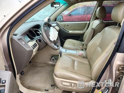 Zdjęcie 7 z 14 samochodu: 2004 TOYOTA HIGHLANDER BASE VIN:JTEGP21A540041660 - miniatura