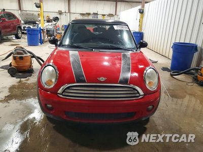 Piąte zdjęcie samochodu w środku: 2010 MINI COOPER VIN:WMWMF3C50ATU77694 - miniatura