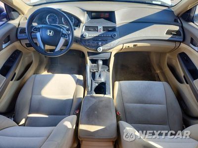 Zdjęcie 8 z 13 samochodu: 2008 HONDA ACCORD LX VIN:1HGCP26368A162244 - miniatura