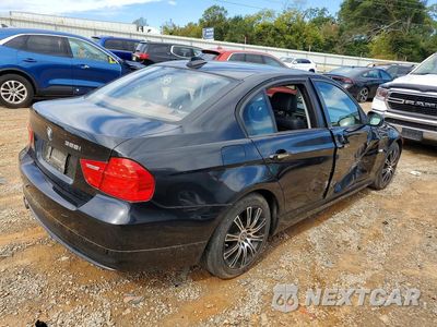 Trzecie zdjęcie samochodu z tyłu: 2010 BMW 328 I VIN:WBAPH7G50ANM49861 - miniatura
