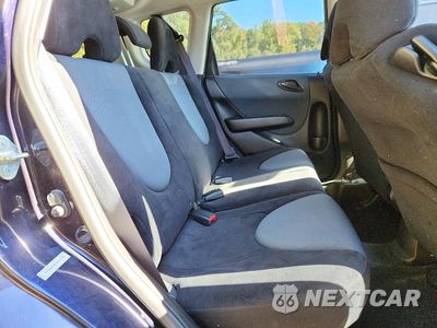 Zdjęcie 10 z 12 samochodu: 2008 HONDA FIT SPORT VIN:JHMGD38618S015182 - miniatura