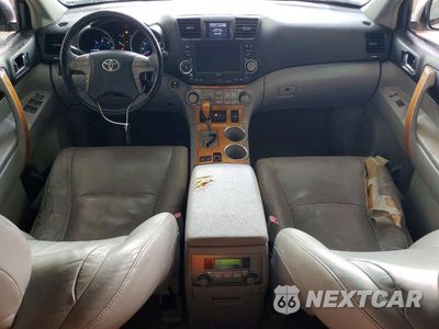 Zdjęcie 8 z 13 samochodu: 2009 TOYOTA HIGHLANDER HYBRID LIMITED VIN:JTEEW44A892030388 - miniatura