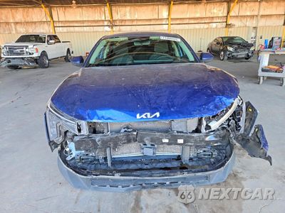 Piąte zdjęcie samochodu w środku: 2025 KIA K4 LXS VIN:3KPFT4DE0SE130238 - miniatura