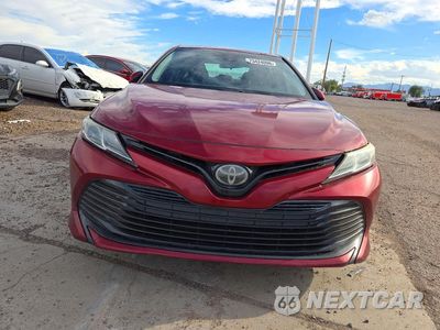 Piąte zdjęcie samochodu w środku: 2019 TOYOTA CAMRY LE VIN:4T1B11HK2KU245018 - miniatura