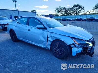 Czwarte zdjęcie samochodu z boku: 2025 NISSAN ALTIMA SV VIN:1N4BL4DV2SN405205 - miniatura