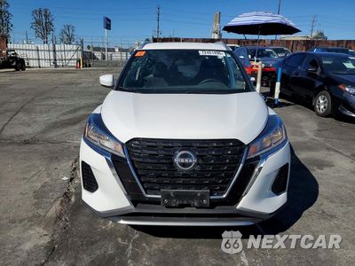 Piąte zdjęcie samochodu w środku: 2023 NISSAN KICKS SV VIN:3N1CP5CV2PL521248 - miniatura