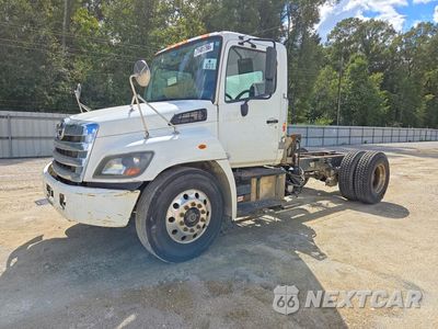 2019 HINO 258/268 - SEMI TRUCK 5PVNJ8JJ3K4S51048 - główne zdjęcie licytacji z USA - miniatura