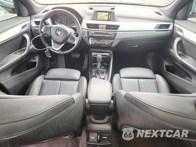 Zdjęcie 8 z 12 samochodu: 2016 BMW X1 XDRIVE28I VIN:WBXHT3C3XG5E51795 - miniatura