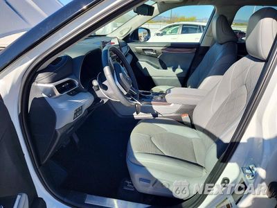 Zdjęcie 7 z 14 samochodu: 2025 TOYOTA HIGHLANDER PLATINUM VIN:5TDKDRBH9SS586301 - miniatura