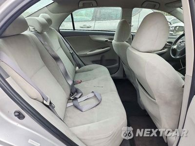 Zdjęcie 10 z 12 samochodu: 2010 TOYOTA COROLLA LE VIN:1NXBU4EE7AZ225403 - miniatura