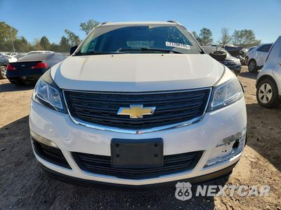 Piąte zdjęcie samochodu w środku: 2015 CHEVROLET TRAVERSE LS VIN:1GNKVFED0FJ272745 - miniatura