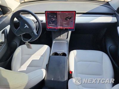Zdjęcie 8 z 14 samochodu: 2021 TESLA MODEL Y VIN:5YJYGAEE8MF274806 - miniatura