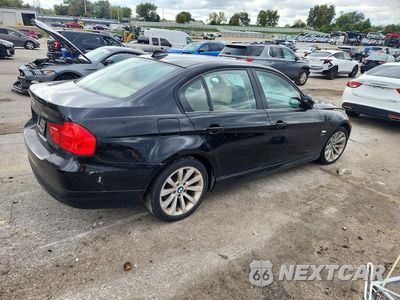 Trzecie zdjęcie samochodu z tyłu: 2011 BMW 328 XI SULEV VIN:WBAPK5G50BNN31662 - miniatura