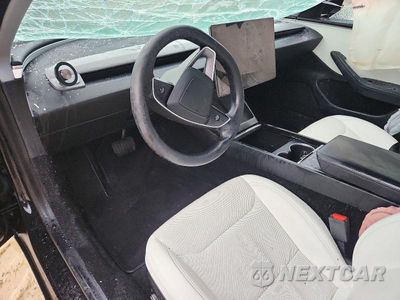 Zdjęcie 8 z 13 samochodu: 2025 TESLA MODEL 3 VIN:5YJ3E1EA5SF970257 - miniatura
