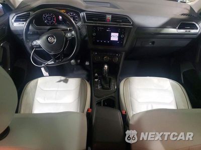 Zdjęcie 8 z 13 samochodu: 2018 VOLKSWAGEN TIGUAN SEL PREMIUM VIN:3VV5B7AX3JM122260 - miniatura