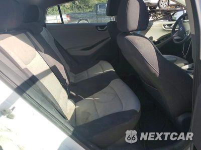 Zdjęcie 10 z 12 samochodu: 2019 HYUNDAI IONIQ BLUE VIN:KMHC65LC7KU110789 - miniatura