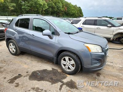 Czwarte zdjęcie samochodu z boku: 2015 CHEVROLET TRAX 1LT VIN:KL7CJLSB6FB106165 - miniatura