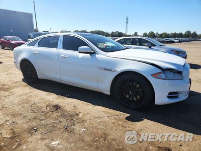 Czwarte zdjęcie samochodu z boku: 2015 JAGUAR XJL PORTFOLIO VIN:SAJWJ2GD8F8V75339 - miniatura