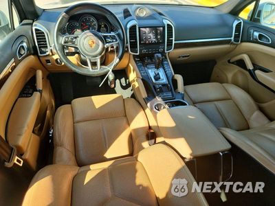 Zdjęcie 8 z 13 samochodu: 2018 PORSCHE CAYENNE VIN:WP1AA2A29JKA02475 - miniatura