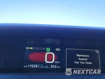 Zdjęcie 9 z 12 samochodu: 2016 TOYOTA PRIUS THREE TOURING VIN:JTDKARFU2G3515448 - miniatura