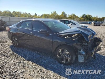 Czwarte zdjęcie samochodu z boku: 2025 HYUNDAI ELANTRA SEL VIN:KMHLS4DG5SU889777 - miniatura