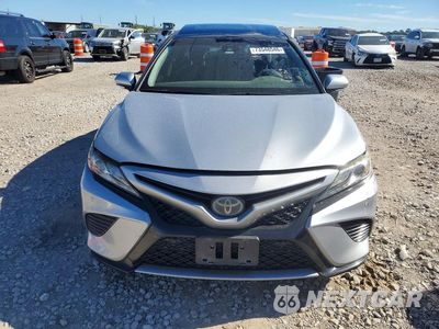 Piąte zdjęcie samochodu w środku: 2018 TOYOTA CAMRY XSE VIN:4T1B61HKXJU115343 - miniatura