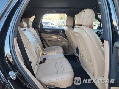 Zdjęcie 11 z 13 samochodu: 2019 PORSCHE CAYENNE VIN:WP1AA2AY8KDA13090 - miniatura