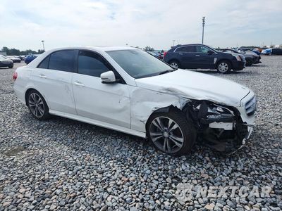 Czwarte zdjęcie samochodu z boku: 2015 MERCEDES-BENZ E 350 VIN:WDDHF5KB0FB086099 - miniatura