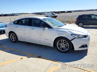 Czwarte zdjęcie samochodu z boku: 2015 FORD FUSION TITANIUM HEV VIN:3FA6P0RU9FR148237 - miniatura