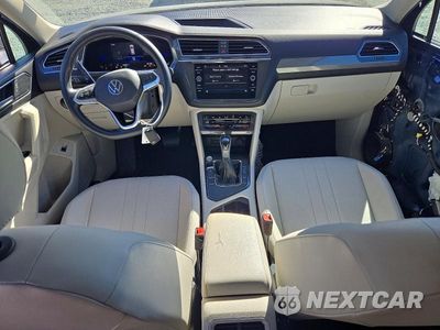 Zdjęcie 8 z 14 samochodu: 2022 VOLKSWAGEN TIGUAN SE VIN:3VV3B7AX0NM102805 - miniatura
