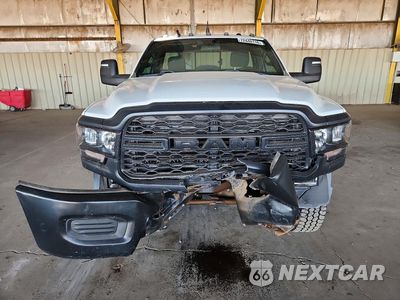 Piąte zdjęcie samochodu w środku: 2024 RAM 2500 TRADESMAN VIN:3C6MR5AJ1RG212093 - miniatura