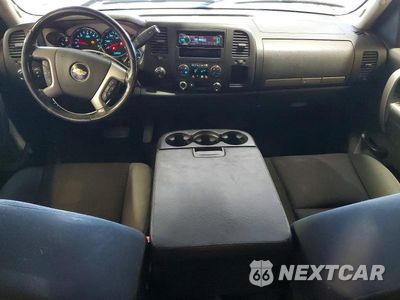 Zdjęcie 8 z 12 samochodu: 2010 CHEVROLET SILVERADO K1500 LT VIN:1GCSKSE34AZ293738 - miniatura