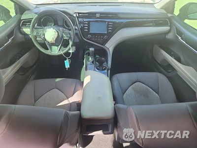 Zdjęcie 8 z 12 samochodu: 2019 TOYOTA CAMRY LE VIN:4T1B11HK7KU752643 - miniatura