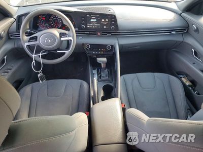 Zdjęcie 8 z 12 samochodu: 2021 HYUNDAI ELANTRA SEL VIN:5NPLM4AG9MH013228 - miniatura