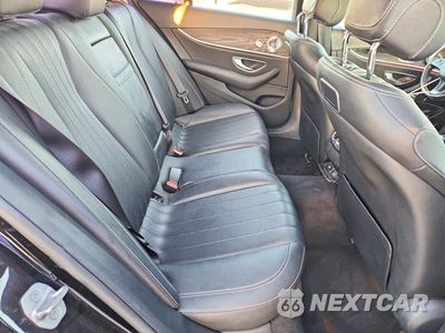 Zdjęcie 10 z 12 samochodu: 2018 MERCEDES-BENZ E 300 4MATIC VIN:WDDZF4KB0JA375366 - miniatura