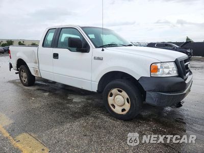 Czwarte zdjęcie samochodu z boku: 2006 FORD F150 VIN:1FTRX12W46KD65692 - miniatura
