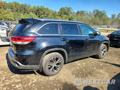 Trzecie zdjęcie samochodu z tyłu: 2017 TOYOTA HIGHLANDER XLE VIN:5TDJZRFH9HS445325 - miniatura