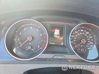 Zdjęcie 9 z 12 samochodu: 2017 VOLKSWAGEN GTI SPORT VIN:3VW547AU7HM040926 - miniatura