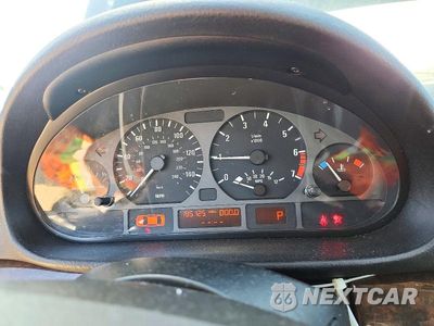 Zdjęcie 9 z 12 samochodu: 2003 BMW 325 I VIN:WBAAZ33453PH33070 - miniatura