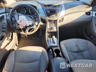 Zdjęcie 8 z 12 samochodu: 2013 HYUNDAI ELANTRA GLS VIN:5NPDH4AEXDH378511 - miniatura