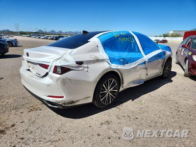 Trzecie zdjęcie samochodu z tyłu: 2024 LEXUS ES 350 BASE VIN:58ADZ1B11RU161972 - miniatura