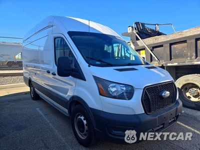 Czwarte zdjęcie samochodu z boku: 2022 FORD TRANSIT T-250 VIN:1FTBR3X83NKA83513 - miniatura