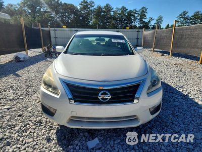 Piąte zdjęcie samochodu w środku: 2015 NISSAN ALTIMA 2.5 S VIN:1N4AL3AP2FC277108 - miniatura