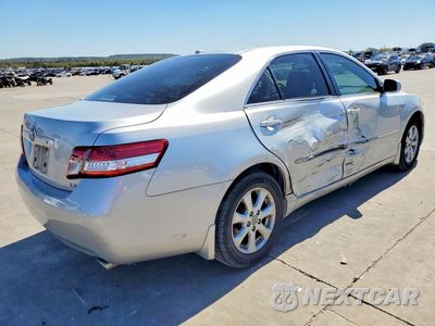 Trzecie zdjęcie samochodu z tyłu: 2010 TOYOTA CAMRY LE V6 VIN:JTNBK3EK5A3050208 - miniatura