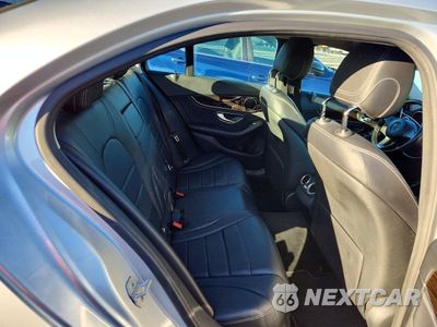 Zdjęcie 10 z 12 samochodu: 2015 MERCEDES-BENZ C 300 VIN:55SWF4JB2FU083861 - miniatura