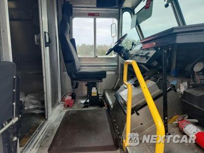 Zdjęcie 7 z 12 samochodu: 2016 FORD F59 DELIVERY TRUCK VIN:1F66F5KY4G0A11184 - miniatura